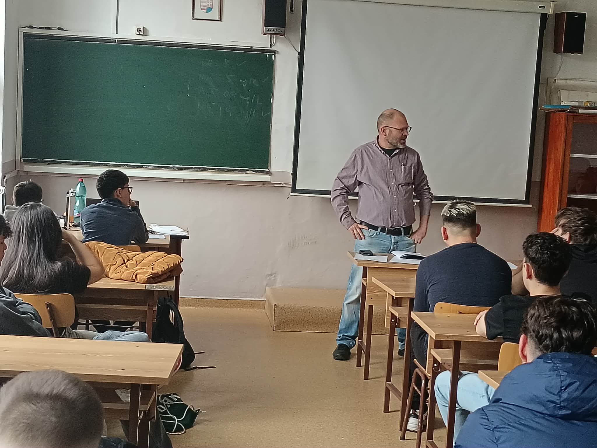 Állatorvosi előadás_1.jpg